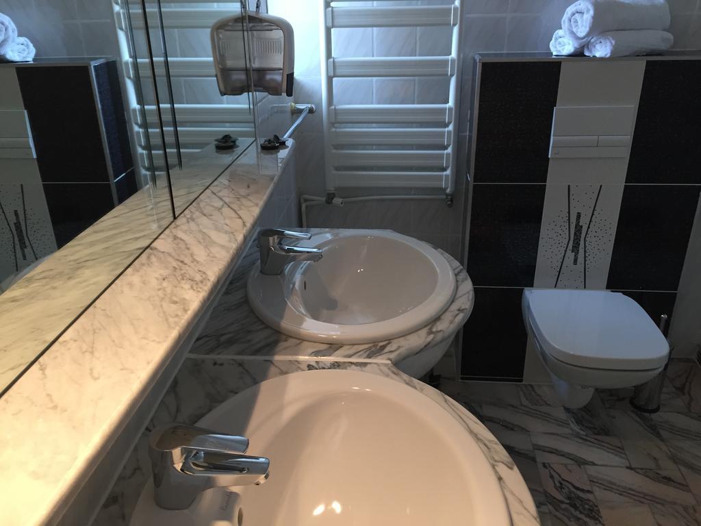 Kiem Premium Apartments 布拉索夫 外观 照片